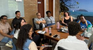 Prefeitura discute implantação de projeto sustentável com cooperativa local