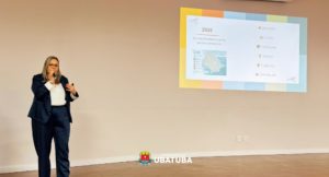 Educação de Ubatuba é destaque em seminário da rede municipal de Cascavel